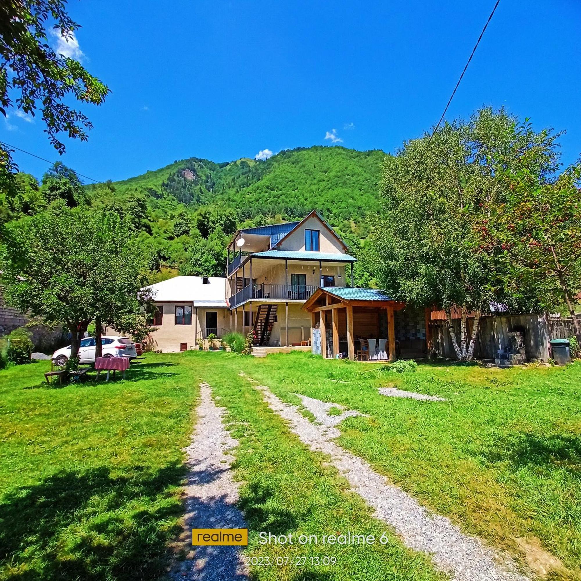 House B&B Mestia Exterior foto